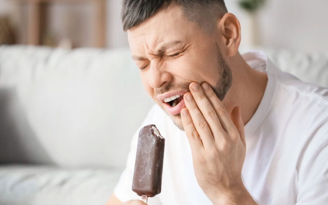 Tenho sensibilidade dental: posso usar Invisalign?