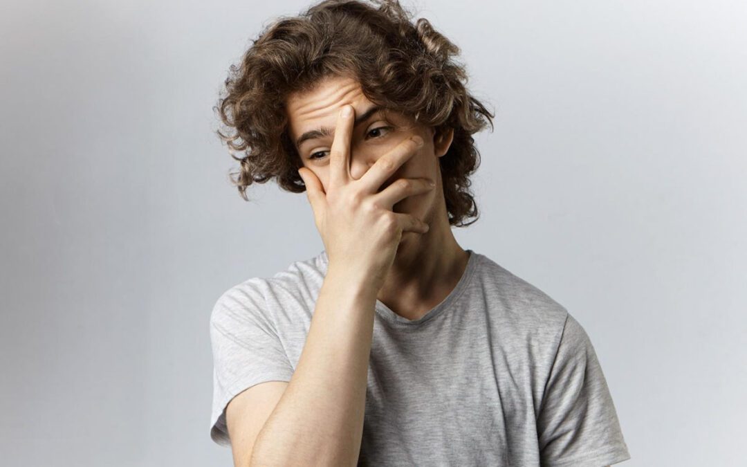 Trabalho com imagem, mas tenho vergonha de aparecer por causa do meu sorriso