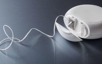 Mitos e verdades sobre o fio dental: Você está usando da maneira certa?