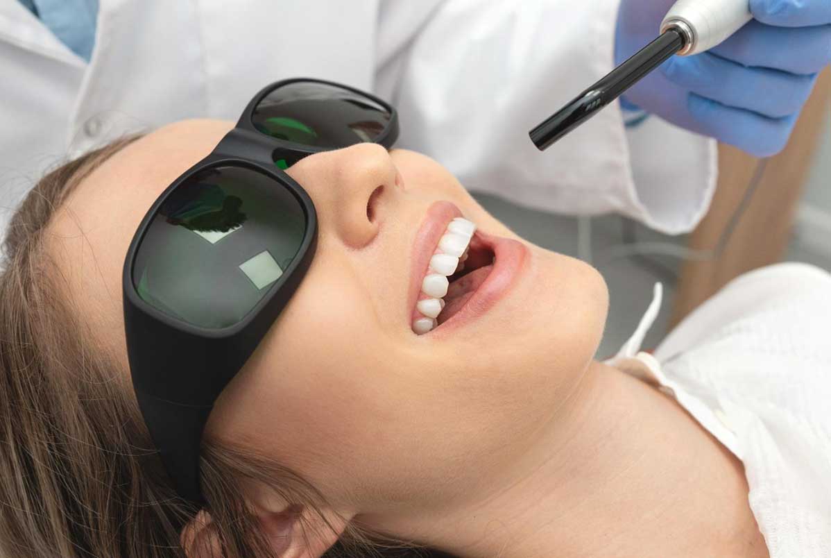 Laser de baixa potência como coadjuvante na redução da sensibilidade durante a limpeza dental
