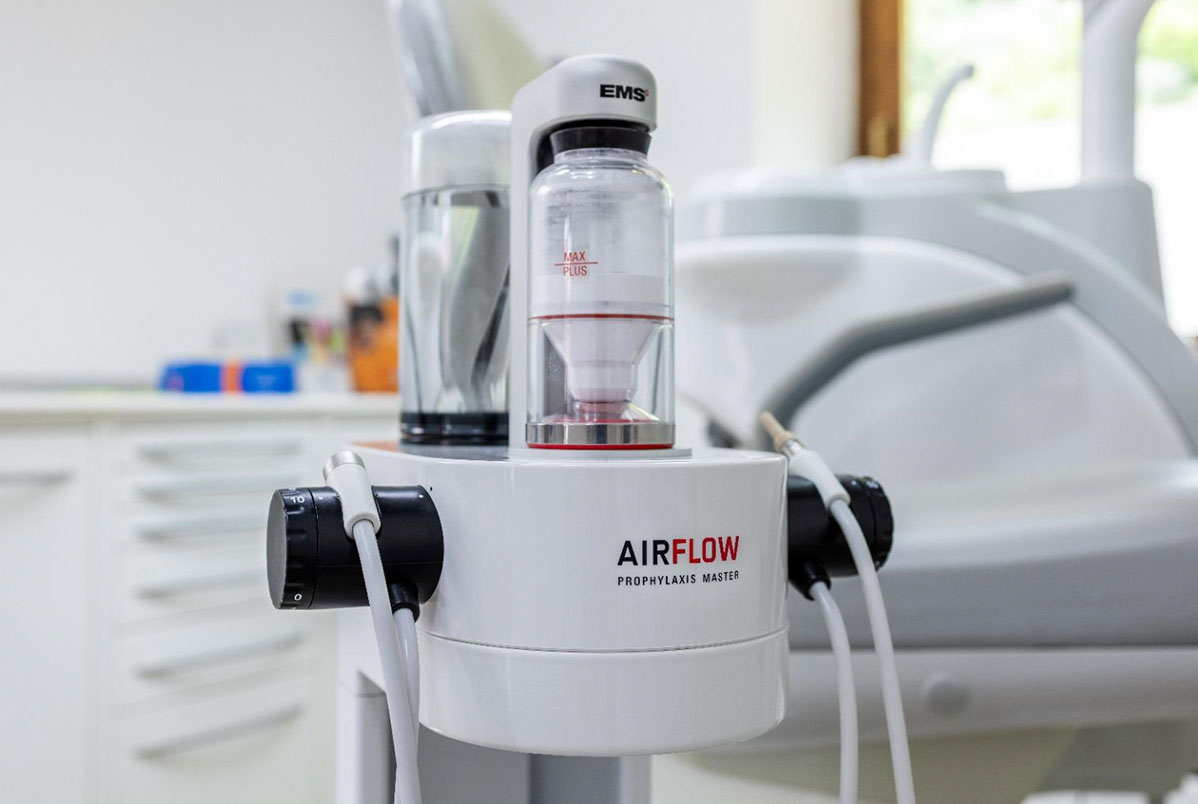 AirFlow elimina tártaro e gengivite? O que o procedimento realmente trata